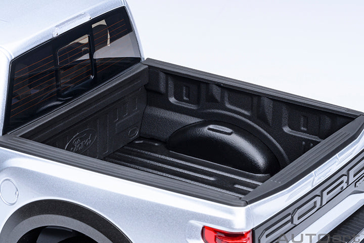 AUTOart Aa72950 Composite 1/18 Ford F-150 Raptor SuperCrew 2019 Metallic Silver - image 4