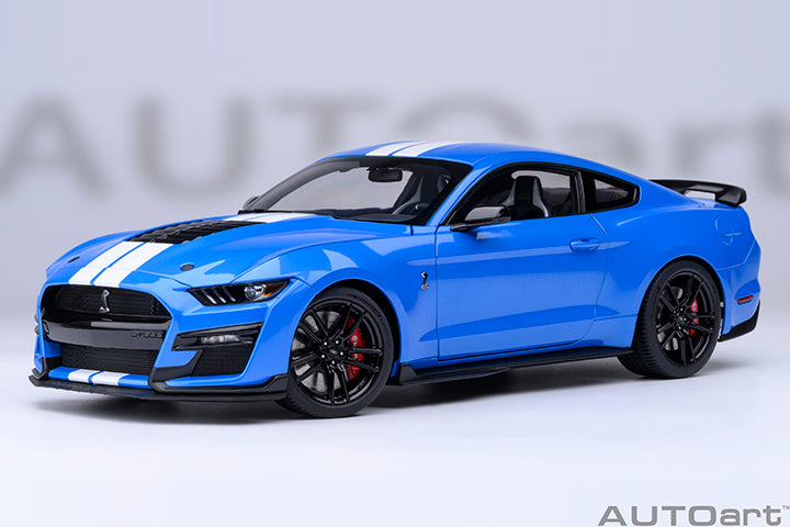AUTOart Composite Aa73094 1/18 Ford Mustang Shelby GT500 Blue / White Stripes - image 2