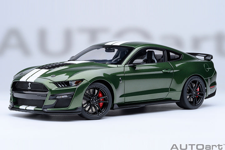 AUTOart Composite Aa73097 1/18 Ford Mustang Shelby GT500 Green / White Stripes - image 2