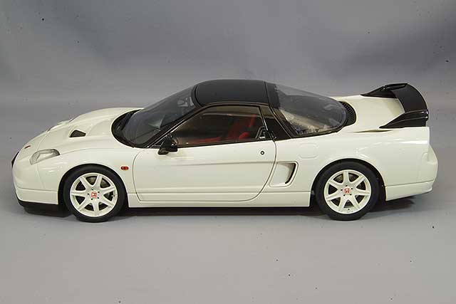 AUTOart Composite Aa73219 1/18 Honda NSX-R (NA2) Championship White - image 2
