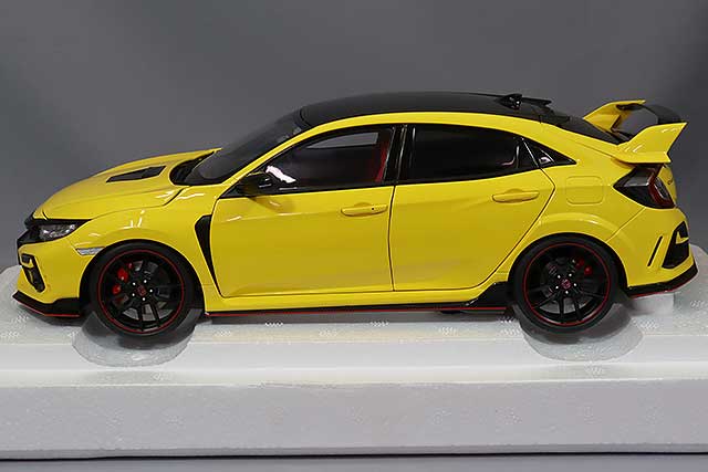 AUTOart Composite Aa73225 1/18 Honda Civic Type R FK8 Limited Edition Sunlight Yellow II - image 2