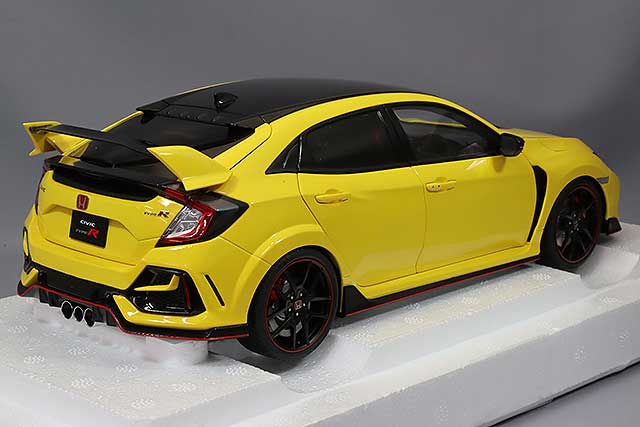AUTOart Composite Aa73225 1/18 Honda Civic Type R FK8 Limited Edition Sunlight Yellow II - image 3