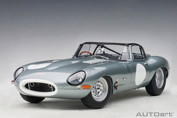 AUTOart Composite Aa73646 1/18 Jaguar Lightweight E-Type Silver - image 1