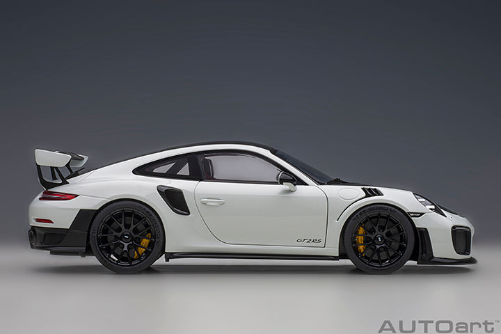 AUTOart Aa78171 Composite 1/18 Porsche 911 (991.2) GT2 RS Weissach Package White/Carbon Black - image 5