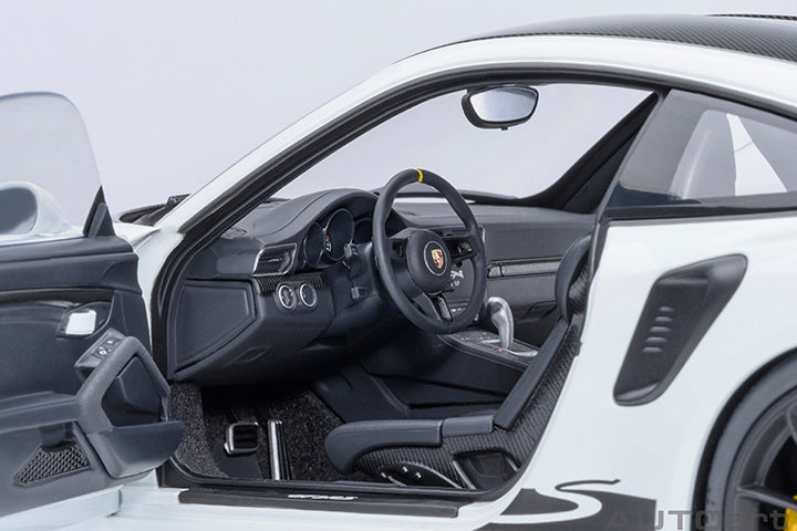 AUTOart Aa78176 Composite 1/18 Porsche 911 (991.2) GT3 RS Weissach Package White/Carbon Black - image 3