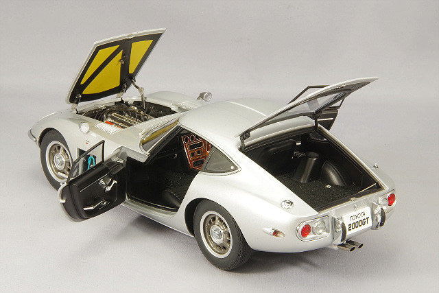 AUTOart Aa78752 1/18 Toyota 2000GT Silver - image 4