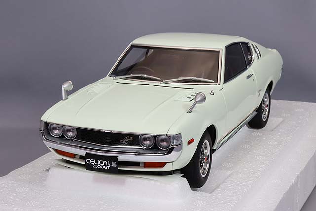 AUTOart Composite Aa78766 1/18 Toyota Celica Liftback 2000GT RA25 1973 White - image 1