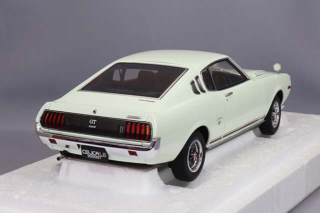 AUTOart Composite Aa78766 1/18 Toyota Celica Liftback 2000GT RA25 1973 White - image 3
