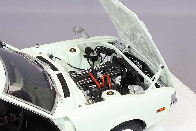 AUTOart Composite Aa78766 1/18 Toyota Celica Liftback 2000GT RA25 1973 White - image 7