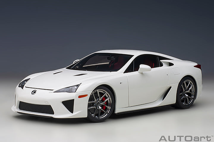 AUTOart Composite Aa78850 1/18 Lexus LFA Whitest White - image 1