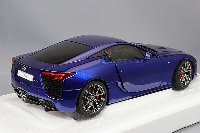 AUTOart Composite Aa78858 1/18 Lexus LFA Pearl Blue - image 3