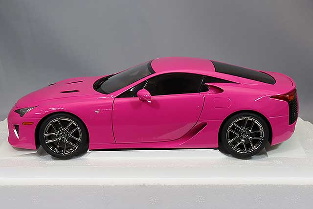 AUTOart Composite Aa78859 1/18 Lexus LFA Passionate Pink - image 2