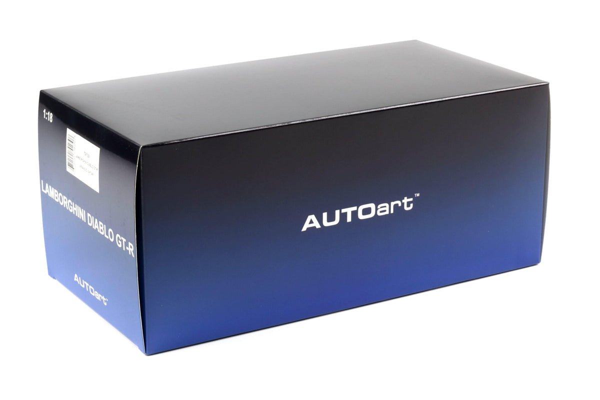 AUTOart 79139 1/18 - original product box and model label