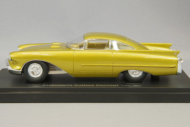 AutoCult AUT60066 1/43 Oldsmobile Cutlass Concept 1954 Metallic Gold Avenue43 - image 2