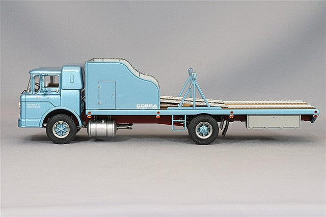 EXOTO EXO00064 1/43 1964 Cobra Flatbed Transporter Truck - image 2