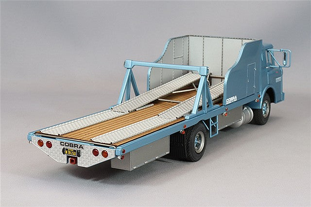 EXOTO EXO00064 1/43 1964 Cobra Flatbed Transporter Truck - image 3