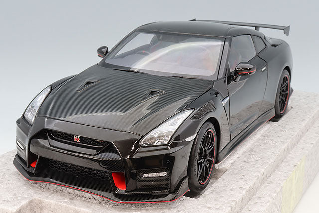 MOTORHELIX FS-M83529 1/18 Nissan GT-R Nismo R35 Special Edition 2022 Meteor Flake Black Pearl - image 1