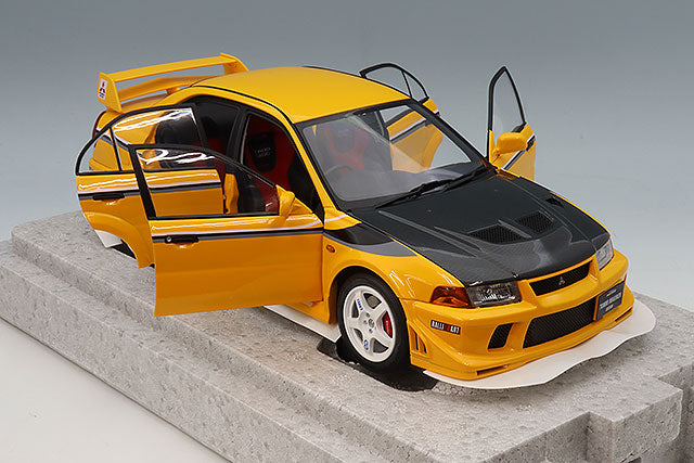 MOTORHELIX FS-M84306 1/18 Mitsubishi Lancer Evolution VI GSR T.M.E Custom Yellow/Carbon Bonnet - image 4
