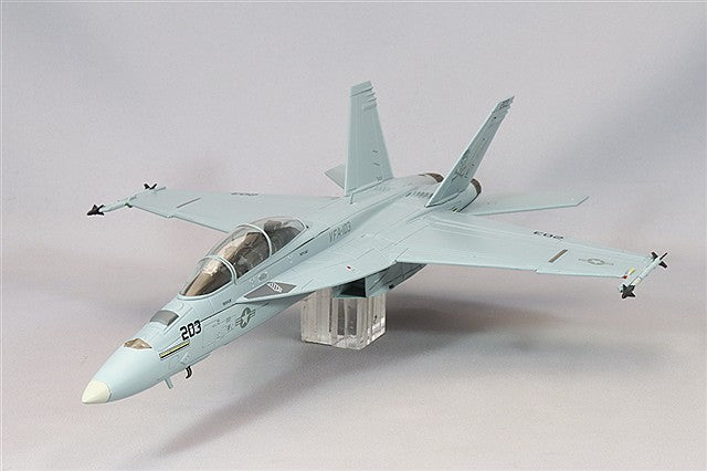 Hobby Master HA5139 1/72 F/A-18F Super Hornet VFA-103 Jolly Rogers - image 1
