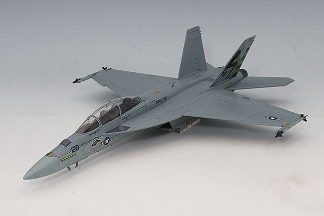 Hobby Master HA5142 1/72 F/A-18F Green Hornet 165875 VX-23 Patuxent River 2011 - image 1