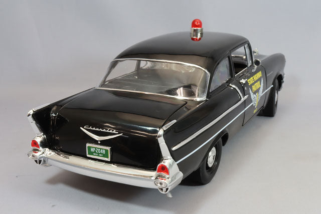 Highway 61 HWY-18028 1/18 1957 Chevrolet 150 Sedan Ohio Highway Patrol - image 3