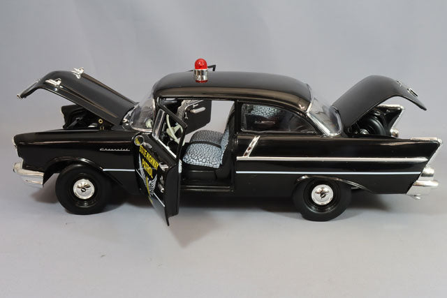 Highway 61 HWY-18028 1/18 1957 Chevrolet 150 Sedan Ohio Highway Patrol - image 5