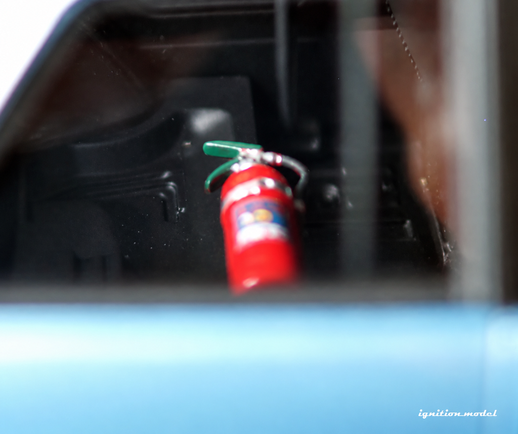 Ignition Model IG3307 fire extinguisher detail - visibility enhanced