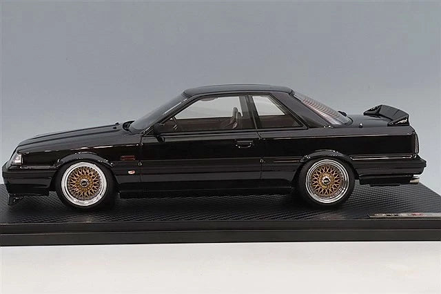 Ignition Model IG4011 1/18 Nissan Skyline GTS-R (R31) Black/BBS RS-Type 17-inch Wheels(Polished/Gold) - image 2