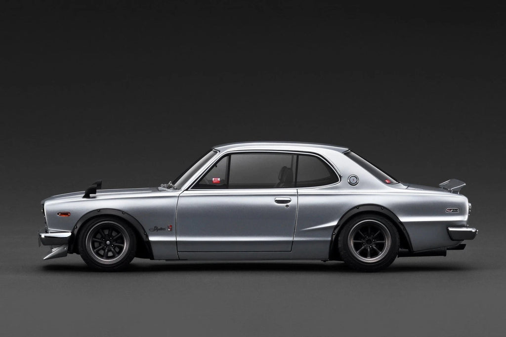 Ignition Model IG4031 1/18 Nissan Skyline 2000 GT-R (KPGC10) Silver/RS Watanabe 8-Spoke 15-inch Wheels(Gunmetal) - image 2