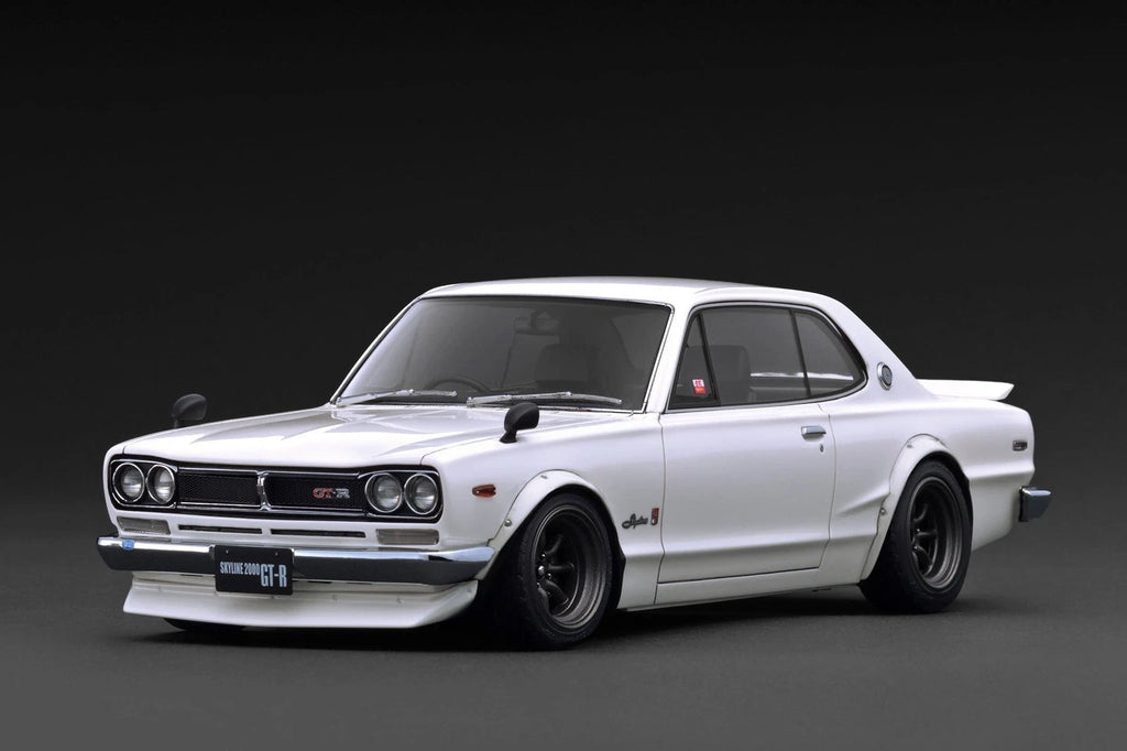 Ignition Model IG4034 1/18 Nissan Skyline 2000 GT-R (KPGC10) White/RS Watanabe 8-Spoke 15-inch Wheels - image 1