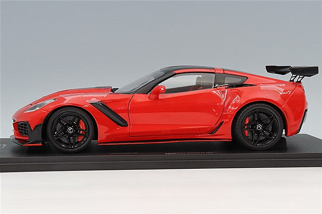 IXO IXO-18RDC243FO 1/18 Chevrolet Corvette C7 ZR1 2019 Red - image 2