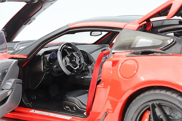 IXO IXO-18RDC243FO 1/18 Chevrolet Corvette C7 ZR1 2019 Red - image 6