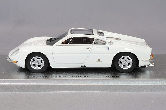 Kess KE43056270 1/43 Ferrari 365P Berlinetta Speciale Three-Seater 1966 White - image 2
