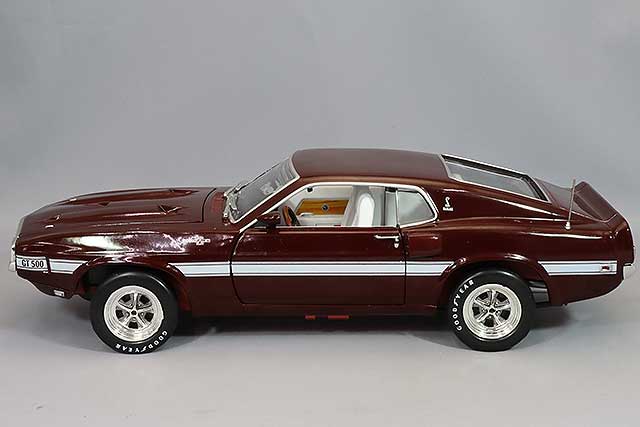American Muscle KS-AMM1290 1/18 1969 Shelby GT500 Mustang 2+2 Royal Maroon - image 2