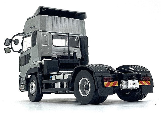 Kyosho KS03939C 1/43 UD Quon GK Nippon Trex Container Semi-Trailer Silver/Brown Container - image 5