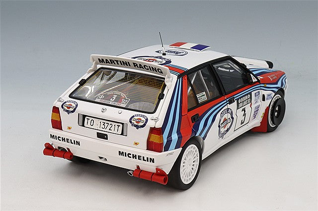 Kyosho KS08348L 1/18 Lancia Delta HF Integrale Evoluzione 1992 1000 Lakes Rally Winner #3 D. Auriol/B. Occelli - image 3