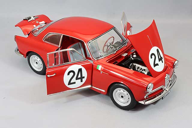 Kyosho KS08957B 1/18 Alfa Romeo Giulietta SV Targa Florio 1958 #24 - image 4