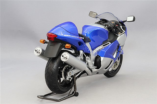 LCD Models LCD-M03-BU 1/12 Suzuki GSX1300R Hayabusa 2001 Blue - image 3