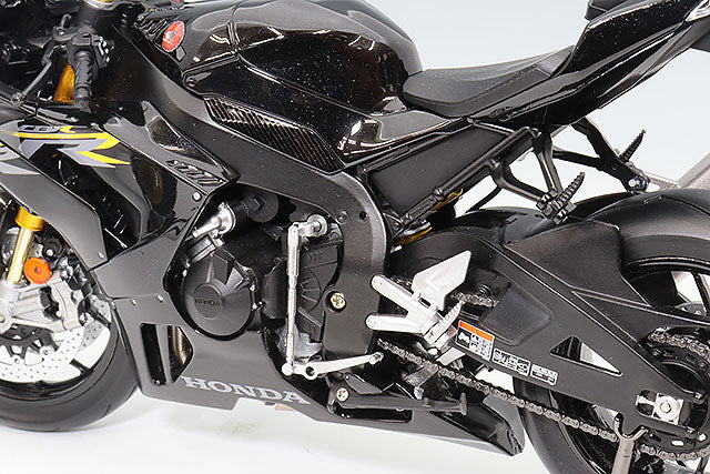 LCD Models LCD-M04-BL 1/12 Honda CBR1000RR-R Fireblade SP Black - image 5