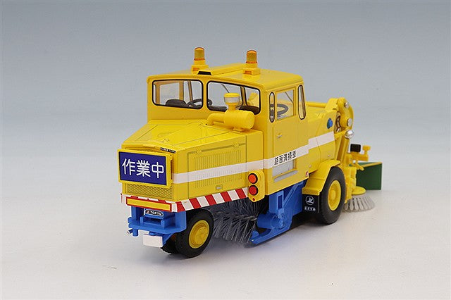 TOMYTEC LVN370a 1/64 Tokyu SW2Z2 Road Sweeper Yellow Tomica Limited Vintage NEO - image 3