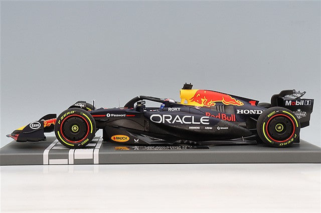 MINICHAMPS MC117251601 1/18 Oracle Red Bull Racing RB21 2025 Italian GP Winner #1 M. Verstappen - image 2