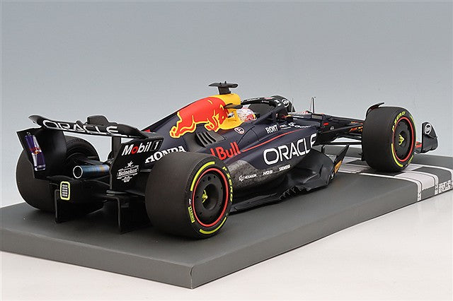 MINICHAMPS MC117251601 1/18 Oracle Red Bull Racing RB21 2025 Italian GP Winner #1 M. Verstappen - image 3