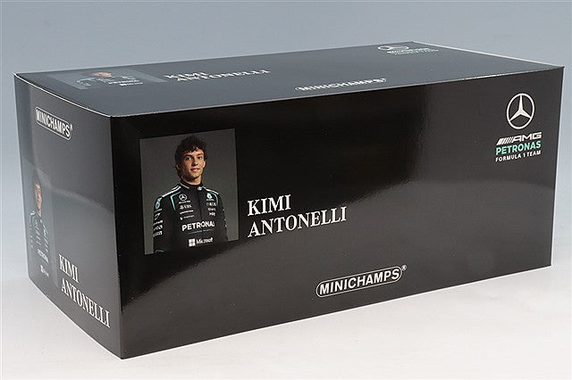 MINICHAMPS MC117260212 1/18 Mercedes-AMG Petronas W17 2026 Chinese GP Winner #12 K. Antonelli with Pit Board - image 5