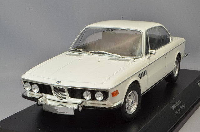 MINICHAMPS MC155028030 1/18 BMW 2800 CS 1968 White - image 1
