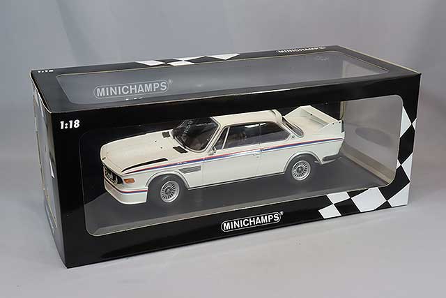 MINICHAMPS MC155028136 1/18 BMW 3.0 CSL 1973 White - image 4