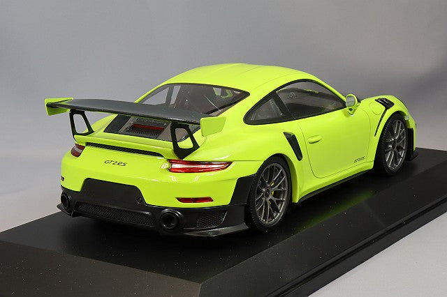 MINICHAMPS MC155068309 1/18 Porsche 911 GT2 RS 2018 in Green, rear three-quarter view showing rear wing