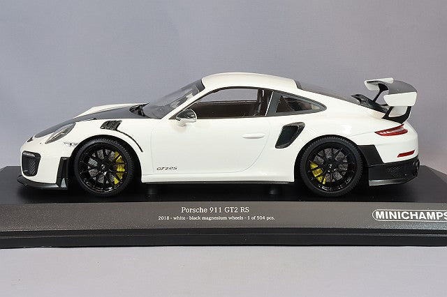 MINICHAMPS MC155068310 1/18 Porsche 911 GT2 RS 2018 in White, side view on display base