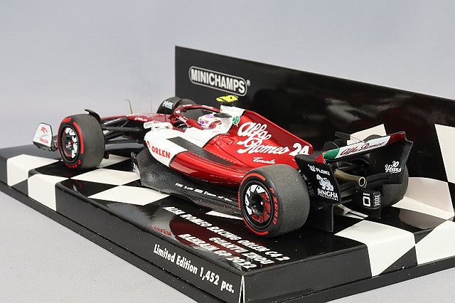 MINICHAMPS MC417220124 1/43 Alfa Romeo F1 Team Orlen C42 2022 Bahrain GP #24 Zhou Guanyu - image 3