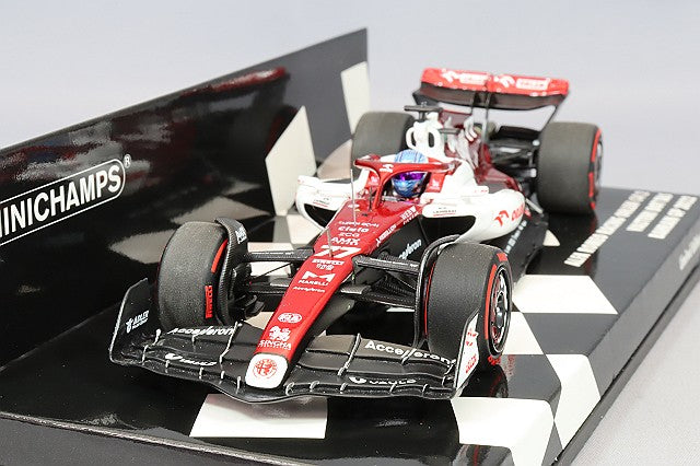 MINICHAMPS MC417220177 1/43 Alfa Romeo F1 Team Orlen C42 2022 Bahrain GP #77 V. Bottas - image 1