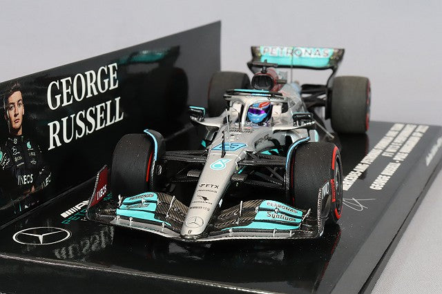 MINICHAMPS MC417223163 1/43 Mercedes-AMG Petronas W13 E Performance 2022 Hungarian GP #63 G. Russell First Pole Position - image 1